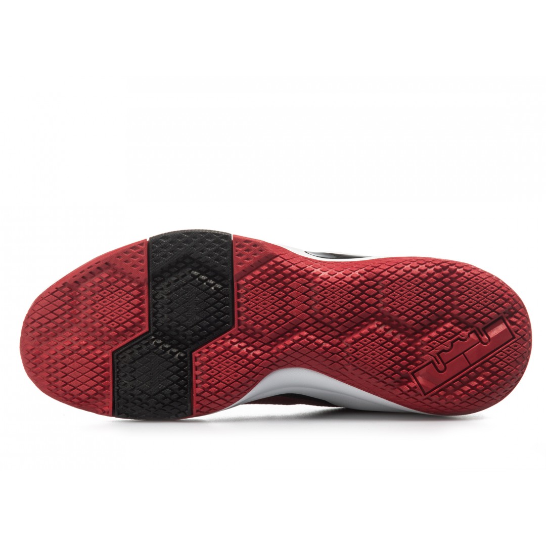 NIKE LEBRON WITNESS II 942518-006 Black
