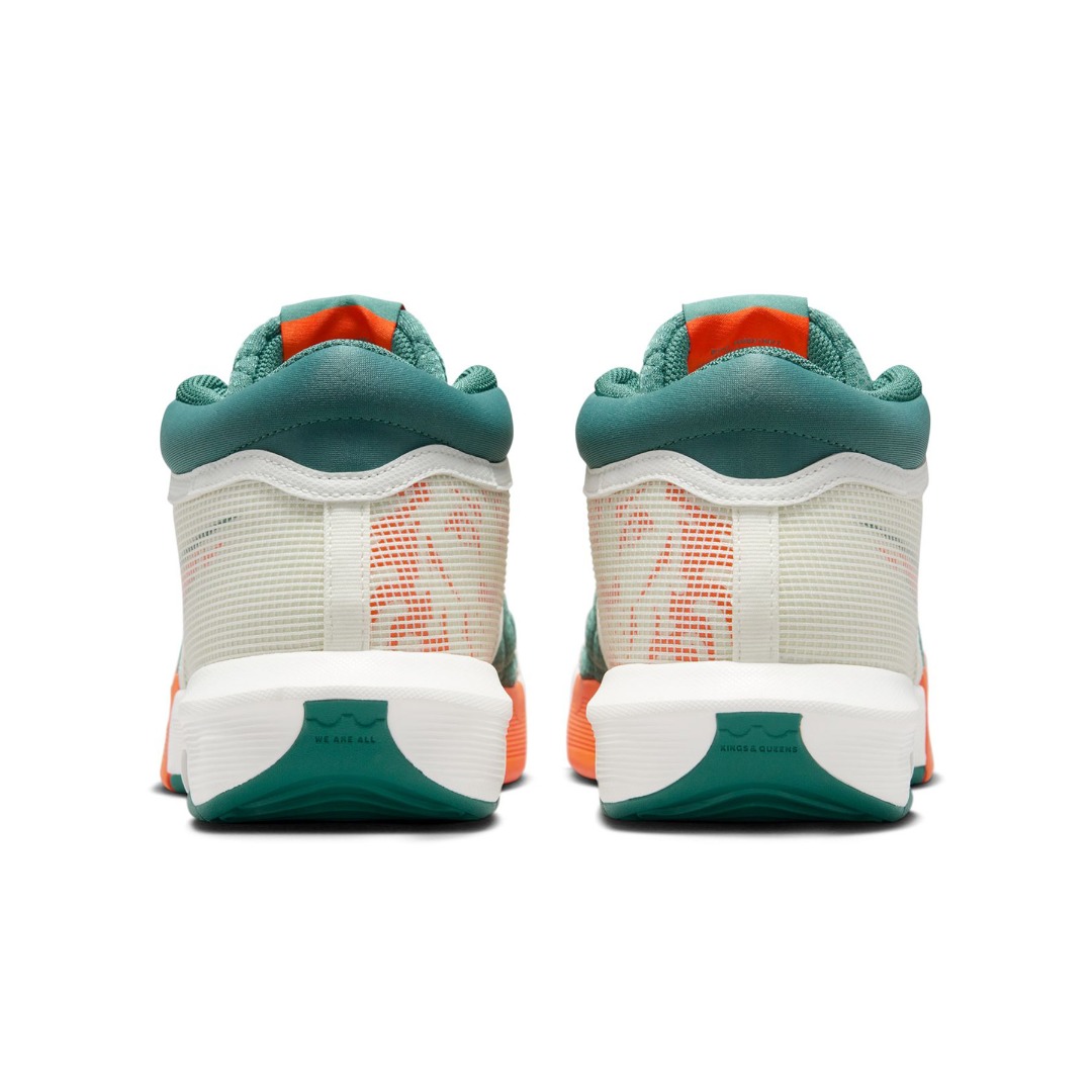 NIKE LEBRON WITNESS VIII FB2239-101 Ecru