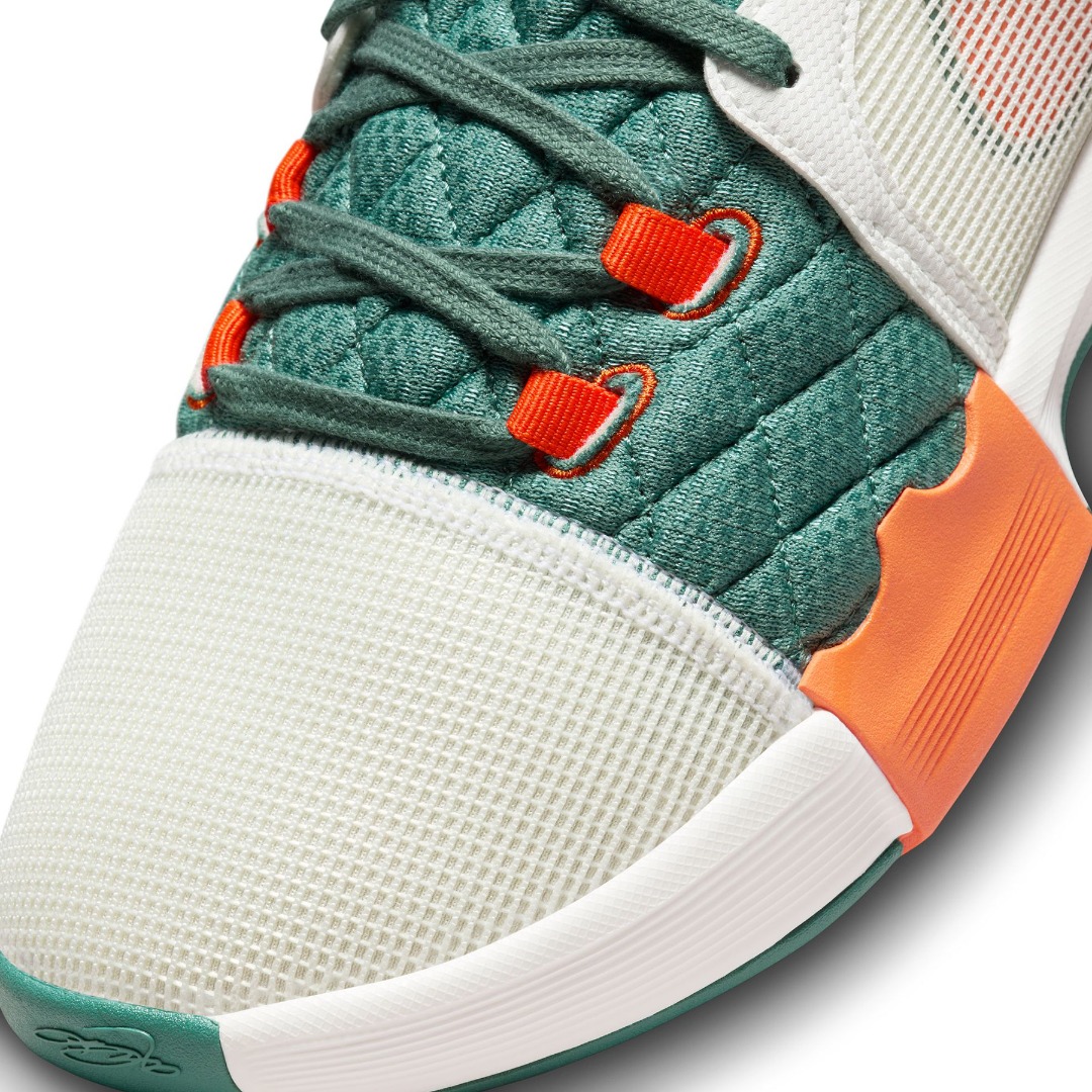 NIKE LEBRON WITNESS VIII FB2239-101 Ecru