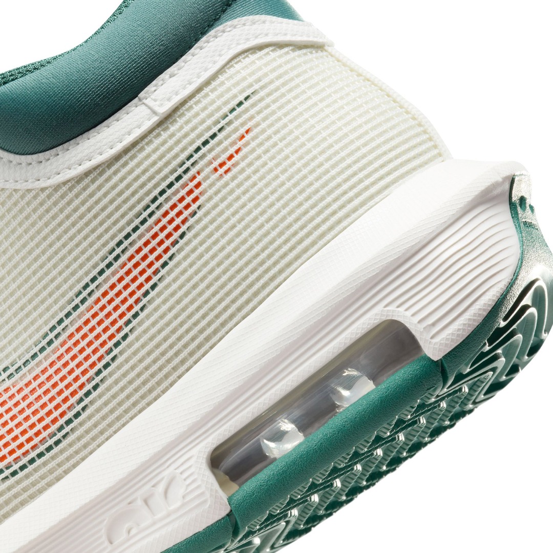 NIKE LEBRON WITNESS VIII FB2239-101 Ecru