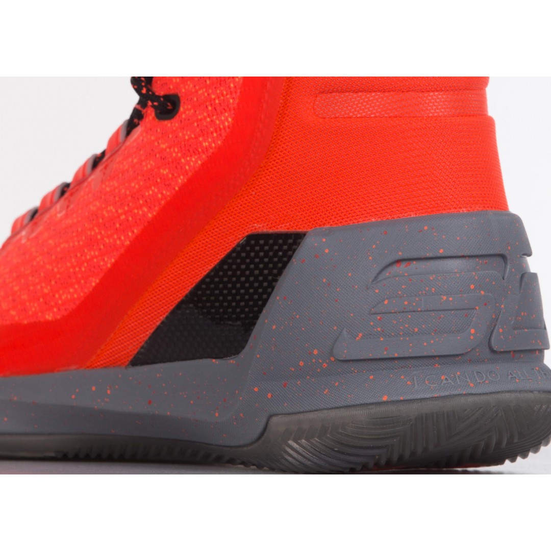 UNDER ARMOUR CURRY 3 1269279-810 Coral