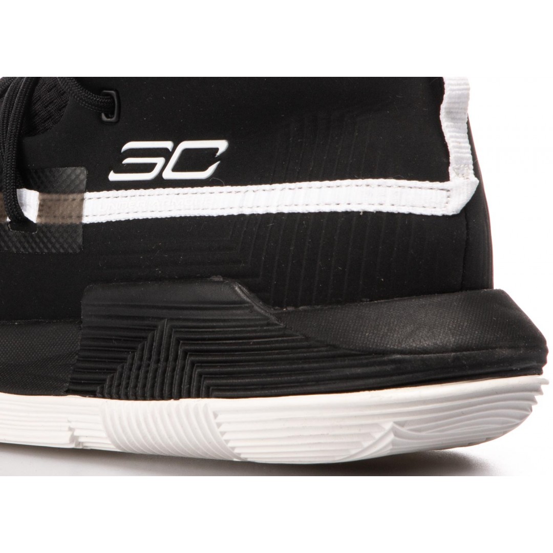 UNDER ARMOUR SC 3ZERO II 3020613-001 Black