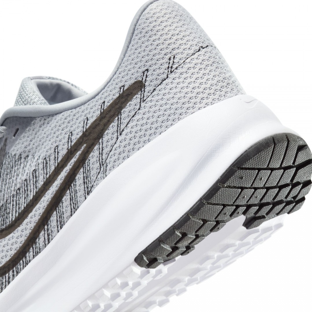 NIKE RUN DEFY HM9594-003 Grey