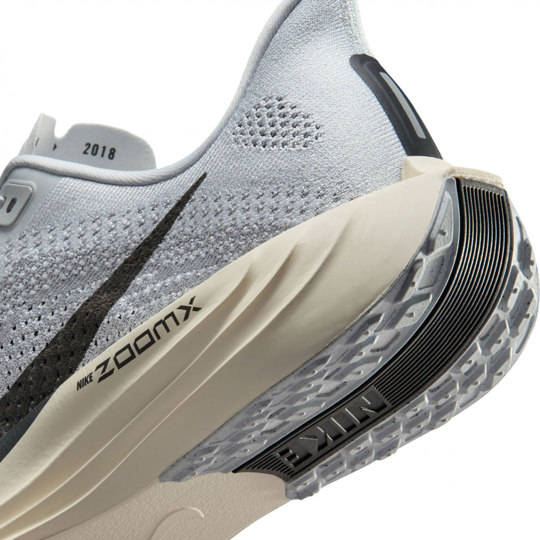 NIKE PEGASUS PLUS FQ7262-017 Γκρί