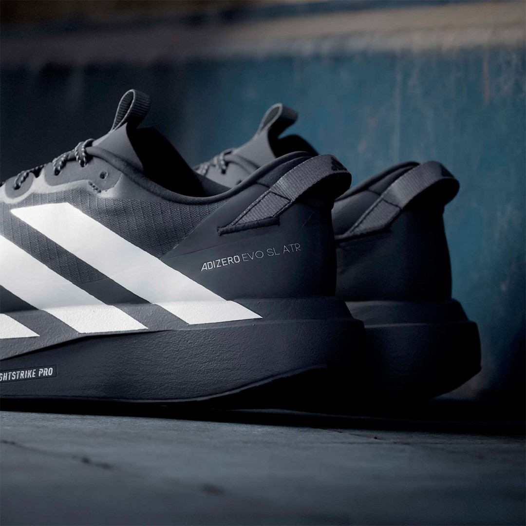 adidas Performance ADIZERO EVO SL ATR M KK2683 Black