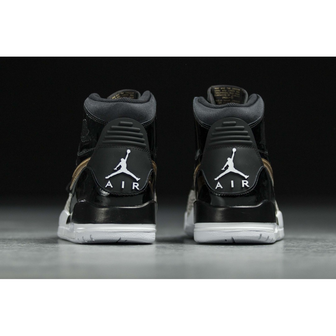 JORDAN AIR LEGACY 312 AV3922 Black