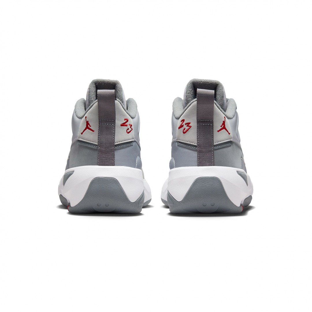 JORDAN MAX AURA 7 HQ2091-002 Grey