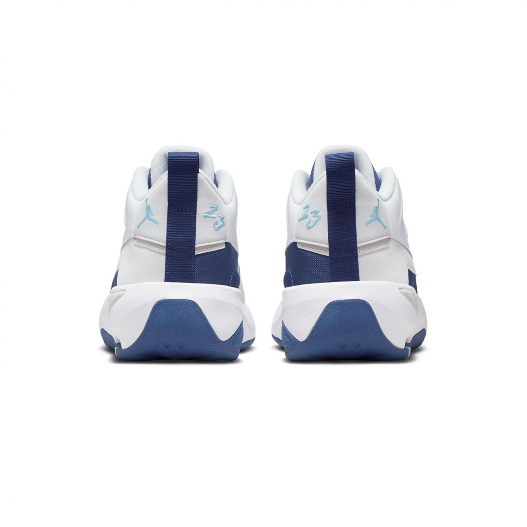 JORDAN MAX AURA 7 HQ2091-101 White
