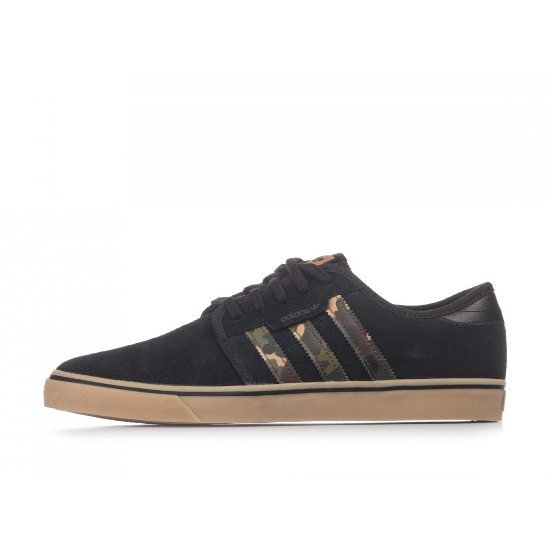 adidas Originals SEELEY BY4015 Black - Outletcenter.gr