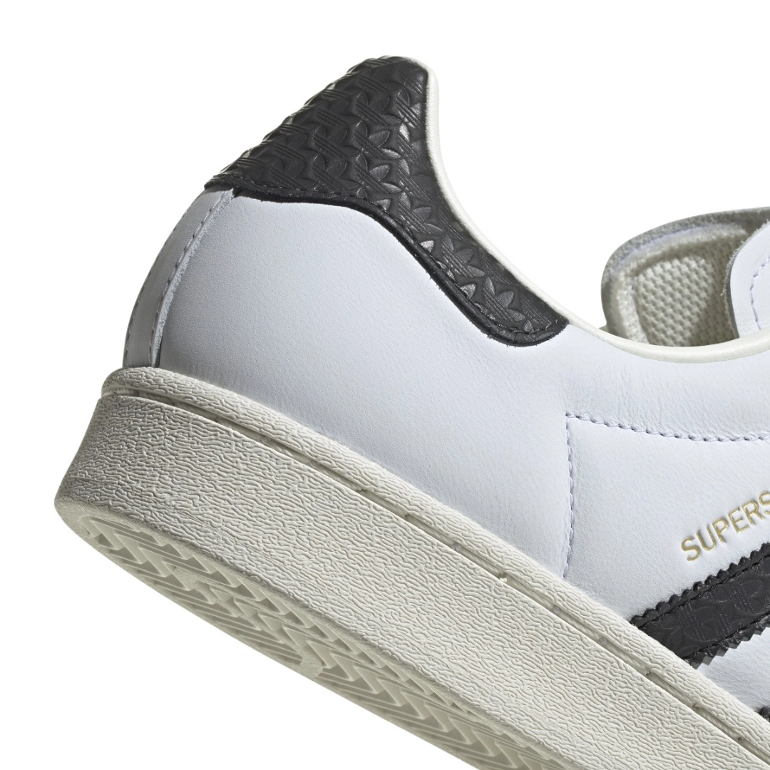 adidas gazelle silver green womens adidas White Superstar 82 SFTM Sneakers
