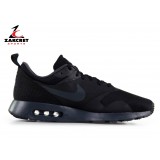 NIKE AIR MAX TAVAS 705149-010 Black Image 1