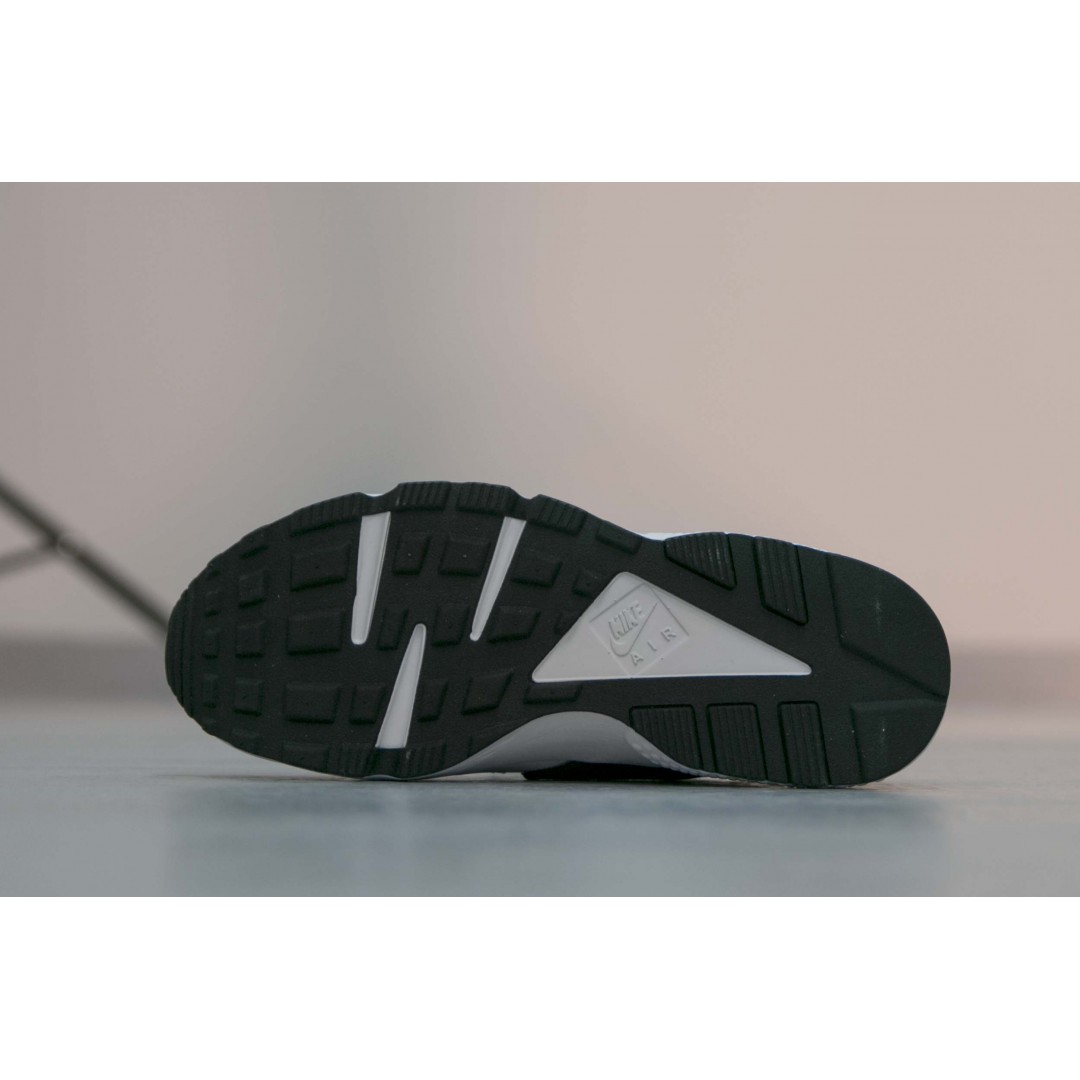 NIKE AIR HUARACHE 318429 White