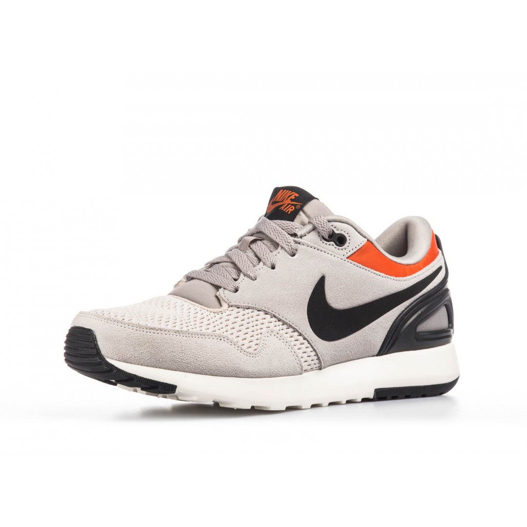 NIKE AIR VIBENNA SE 902807-100 Beige