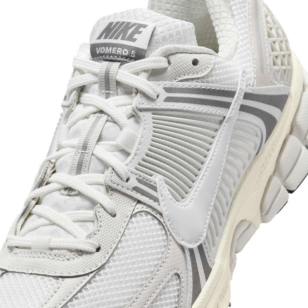 NIKE ZOOM VOMERO 5 SE HF0731-007 Grey