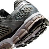 NIKE ZOOM VOMERO 5 FJ4151-007 Grey Image 4
