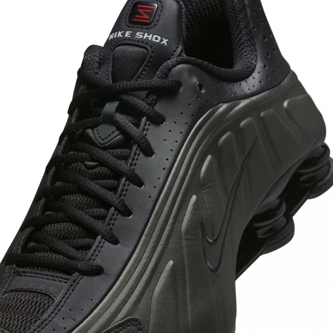 NIKE SHOX R4 HQ1988-001 Black
