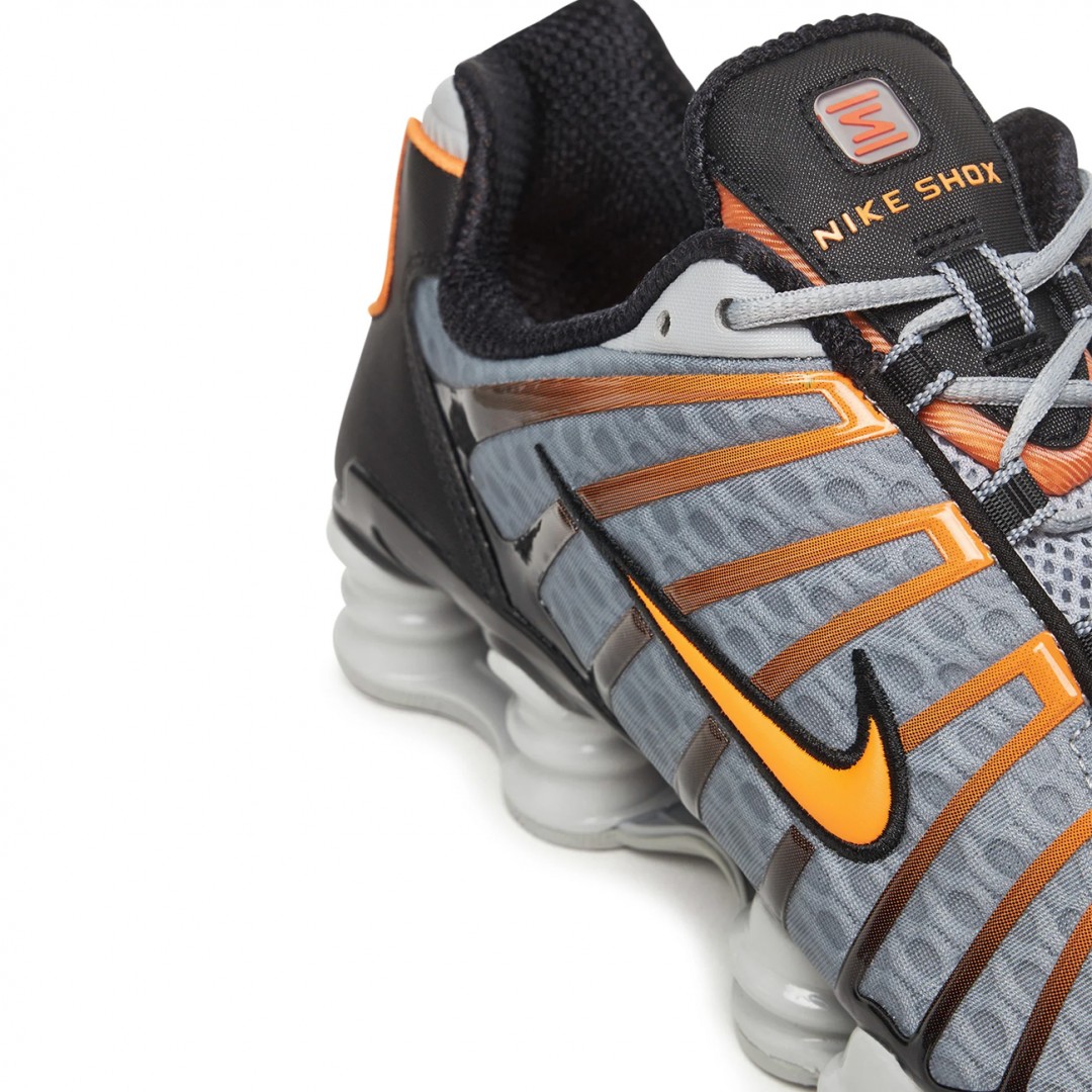 NIKE SHOX TL AV3595-011 Γκρί