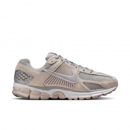 NIKE ZOOM VOMERO 5 HF1553-101 Beige