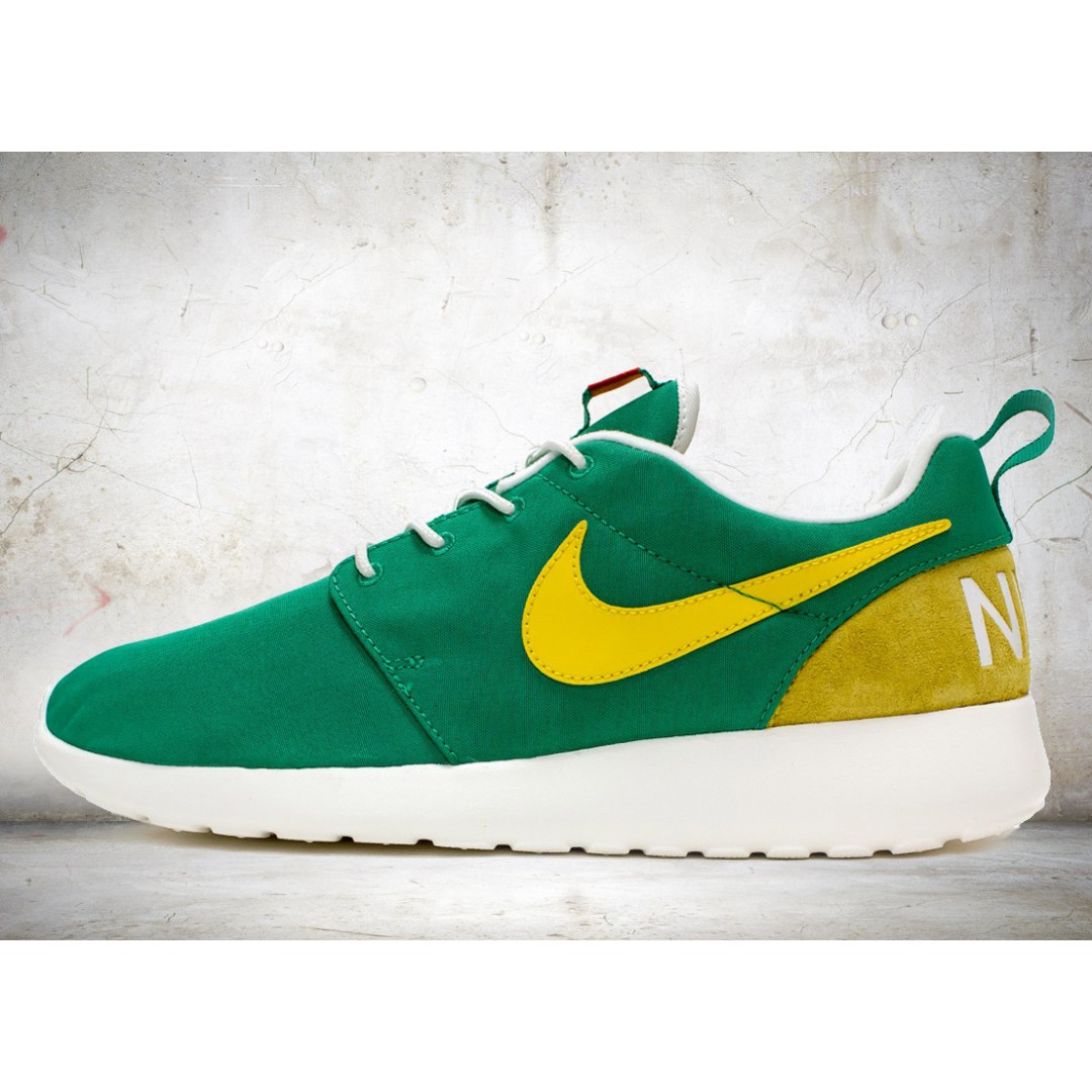 NIKE ROSHE ONE RETRO 819881-371 Green