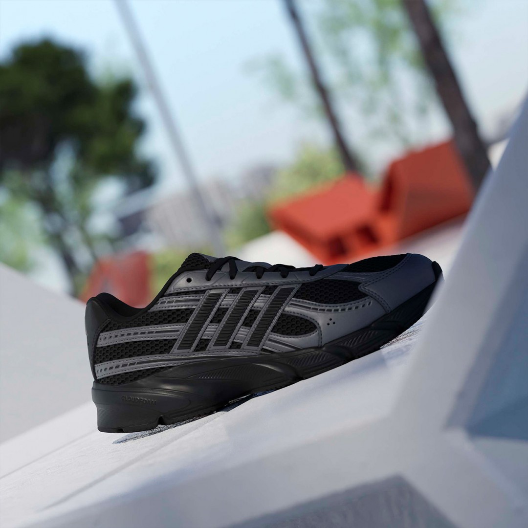 adidas sportswear TECHNOCHAOS 2000 JR7229 Black