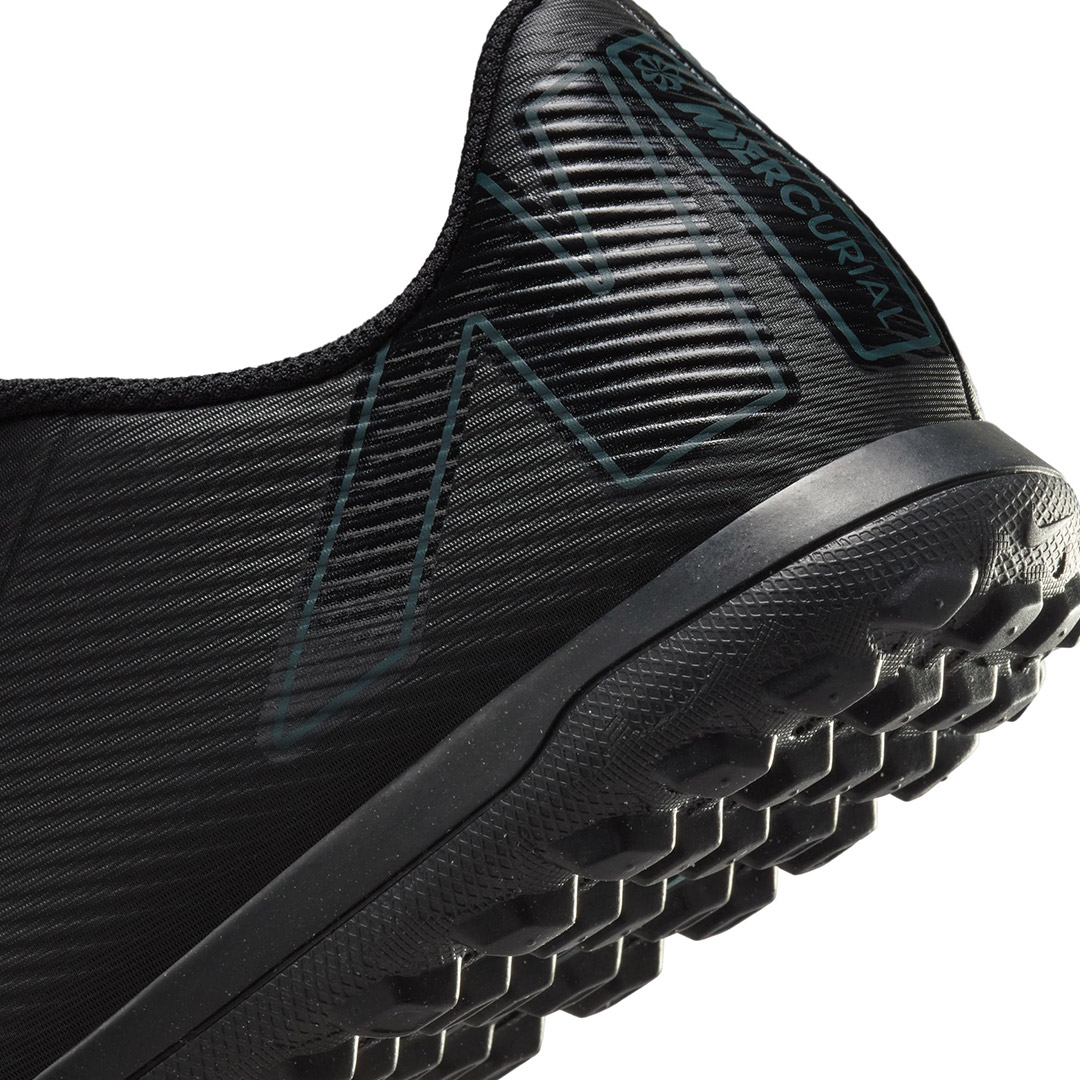 NIKE VAPOR 16 CLUB TF FQ8446-002 Black