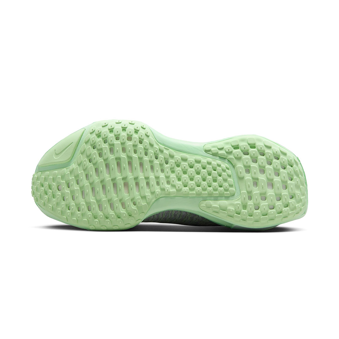 NIKE ZOOMX INVINCIBLE RUN FLYKNIT 3 DR2660-009 Γκρί