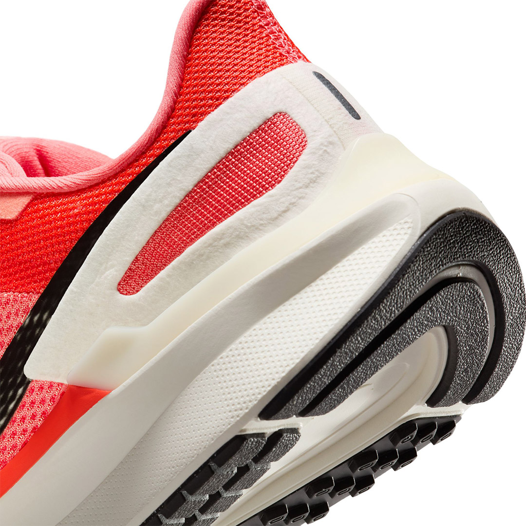 NIKE AIR ZOOM STRUCTURE 25 DJ7884-800 Orange