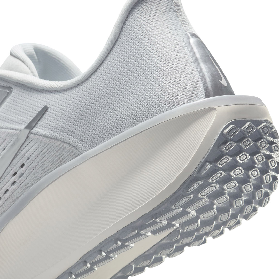 NIKE QUEST 6 FD6034-007 Γκρί