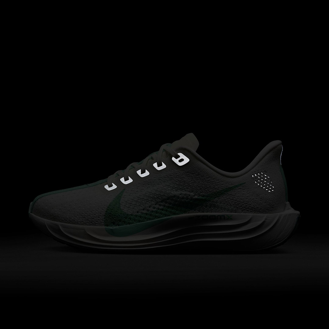 NIKE PEGASUS PLUS FQ7261-006 Ecru