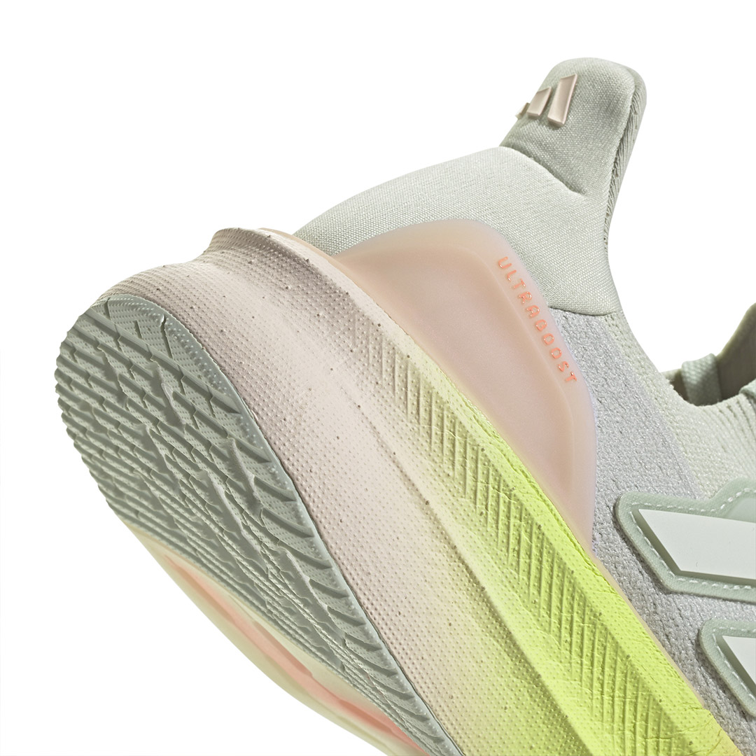adidas Performance ULTRABOOST 5 W JH9052 Colorful