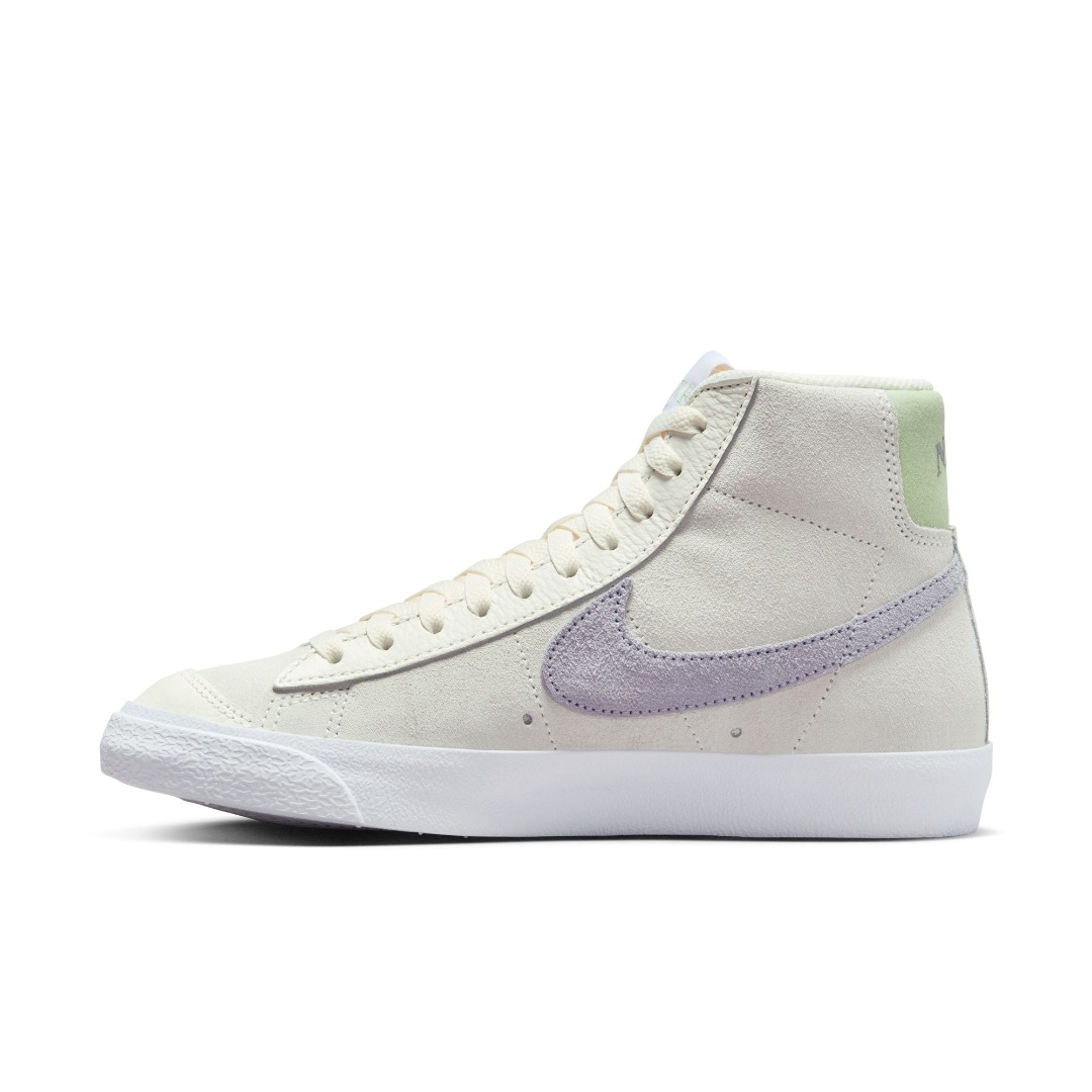 NIKE WMNS NIKE BLAZER MID '77 FN7775-100 Εκρού