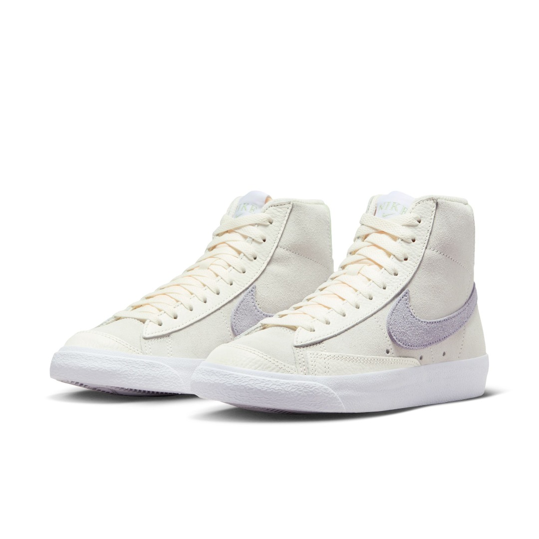 NIKE WMNS NIKE BLAZER MID '77 FN7775-100 Εκρού