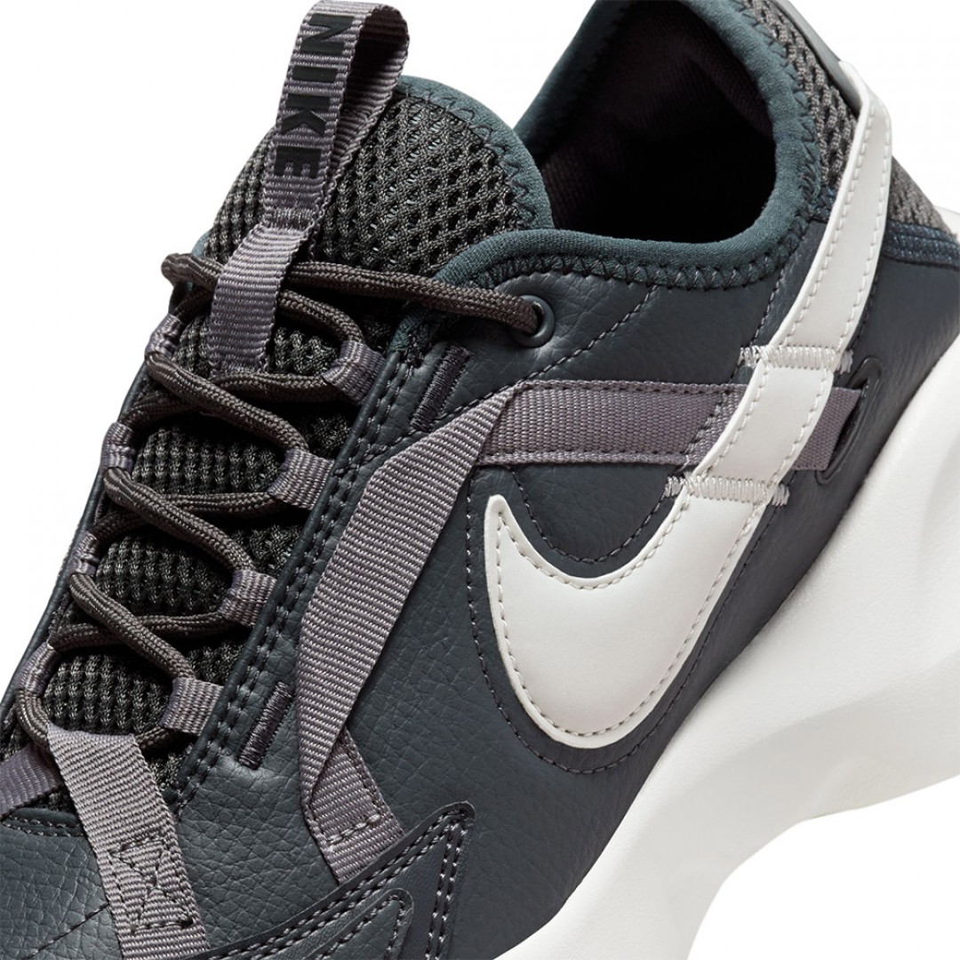 NIKE TC 7900 DD9682-001 Coal