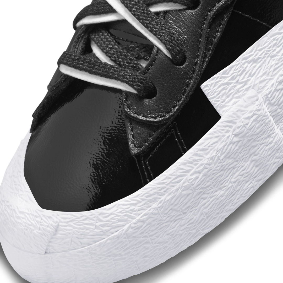 NIKE BLAZER LOW / SACAI DM6443-001 Black