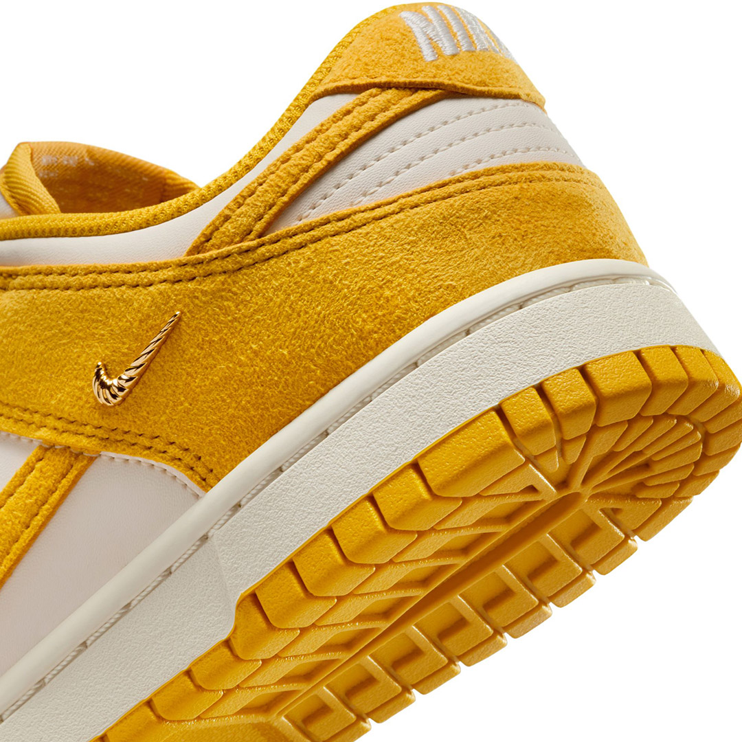 NIKE WMNS NIKE DUNK LOW  IB4417-101 Κίτρινο
