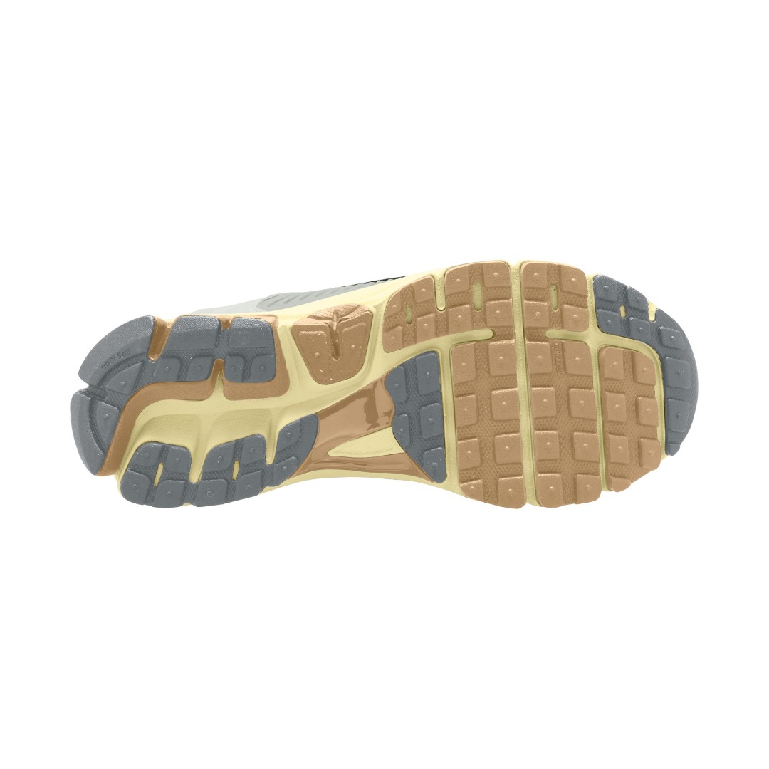NIKE ZOOM VOMERO 5 FJ2028-101 Εκρού