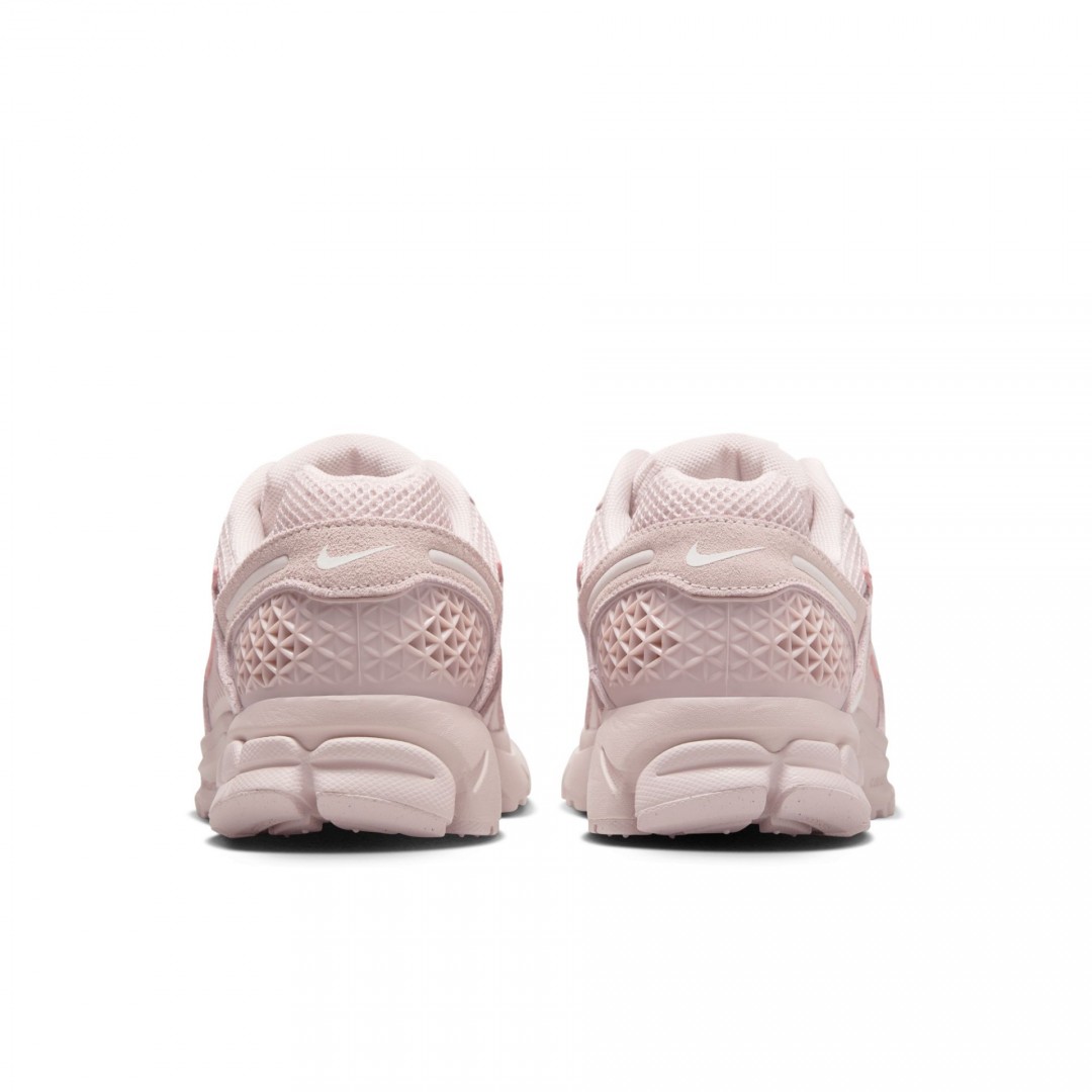 NIKE ZOOM VOMERO 5 HQ0458-600 Ροζ