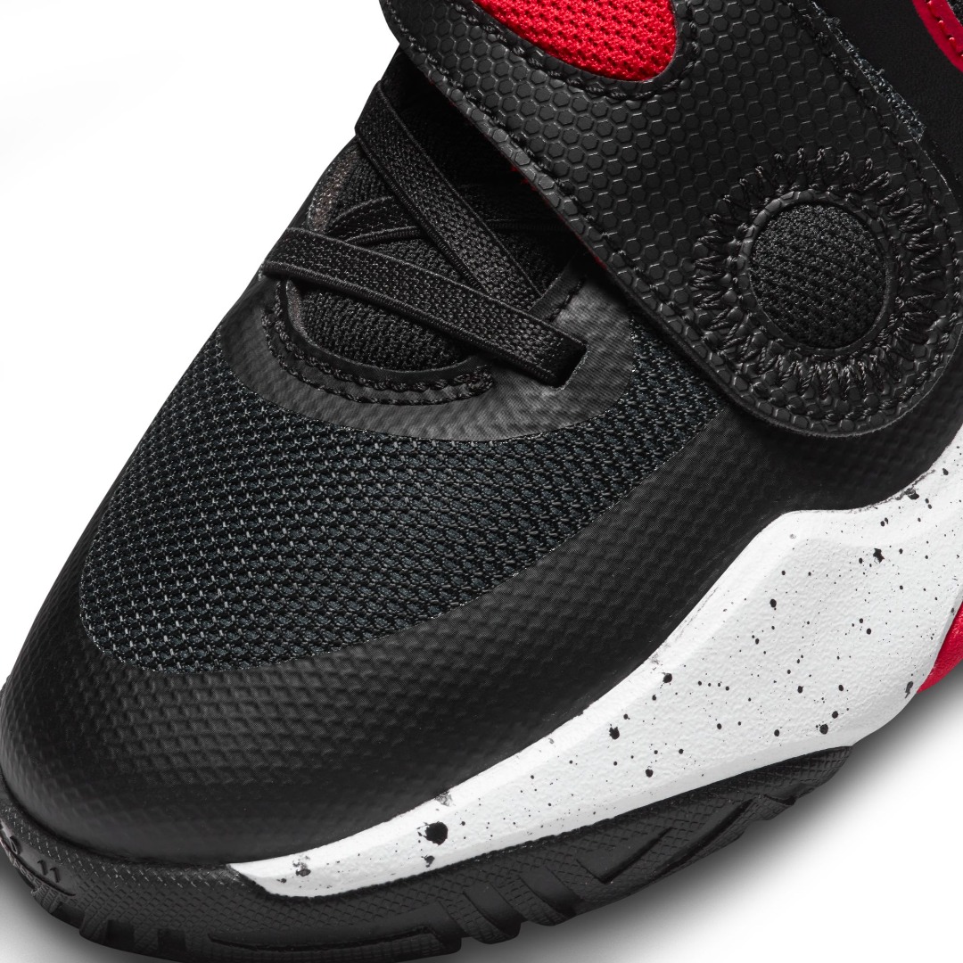 NIKE TEAM HUSTLE D 11 DV8996-003 Black
