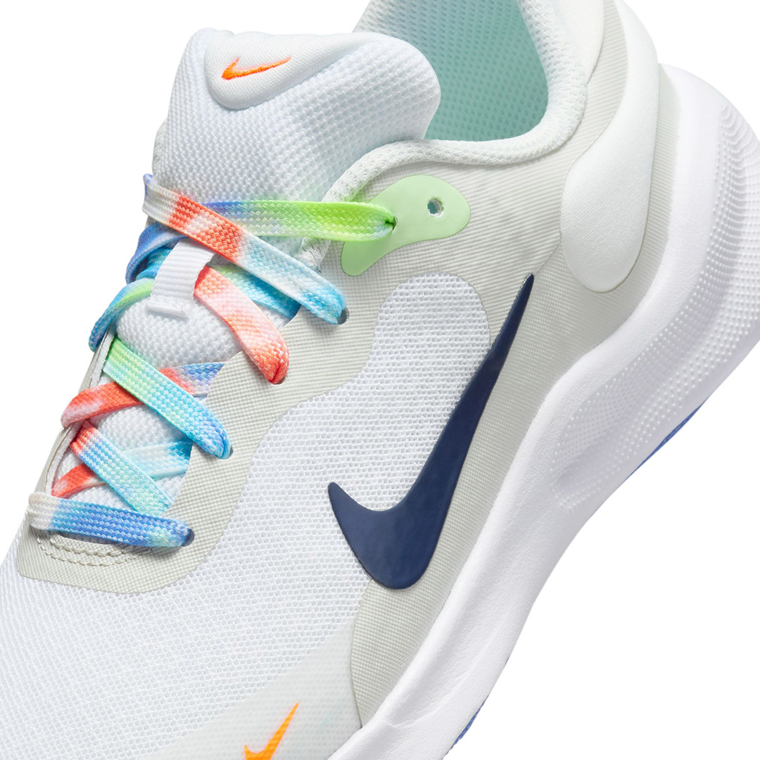 NIKE REVOLUTION 7 FN4991-100 Colorful
