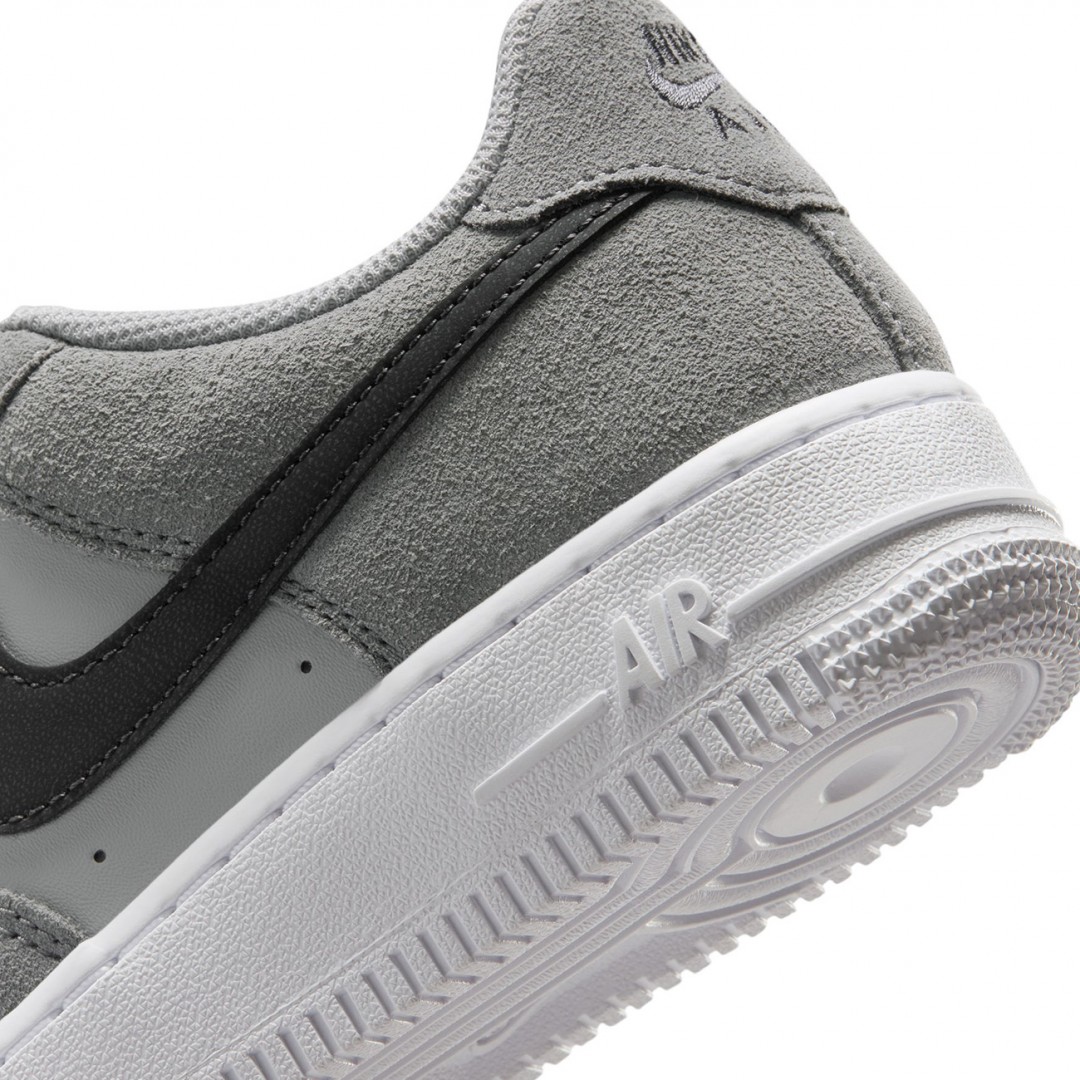 NIKE AIR FORCE 1 ESSENTIAL+ IQ2743-001 Grey