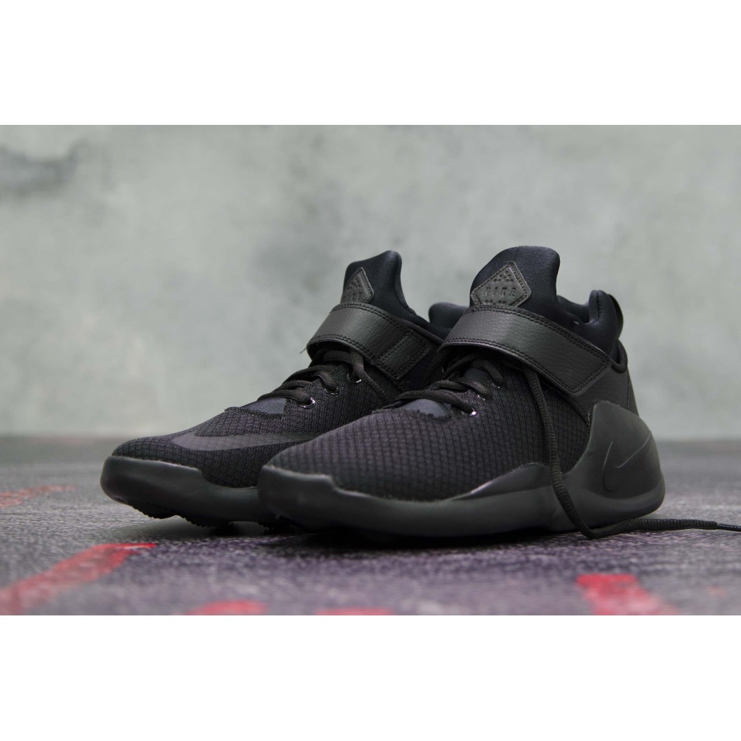 NIKE KWAZI 845075 Black