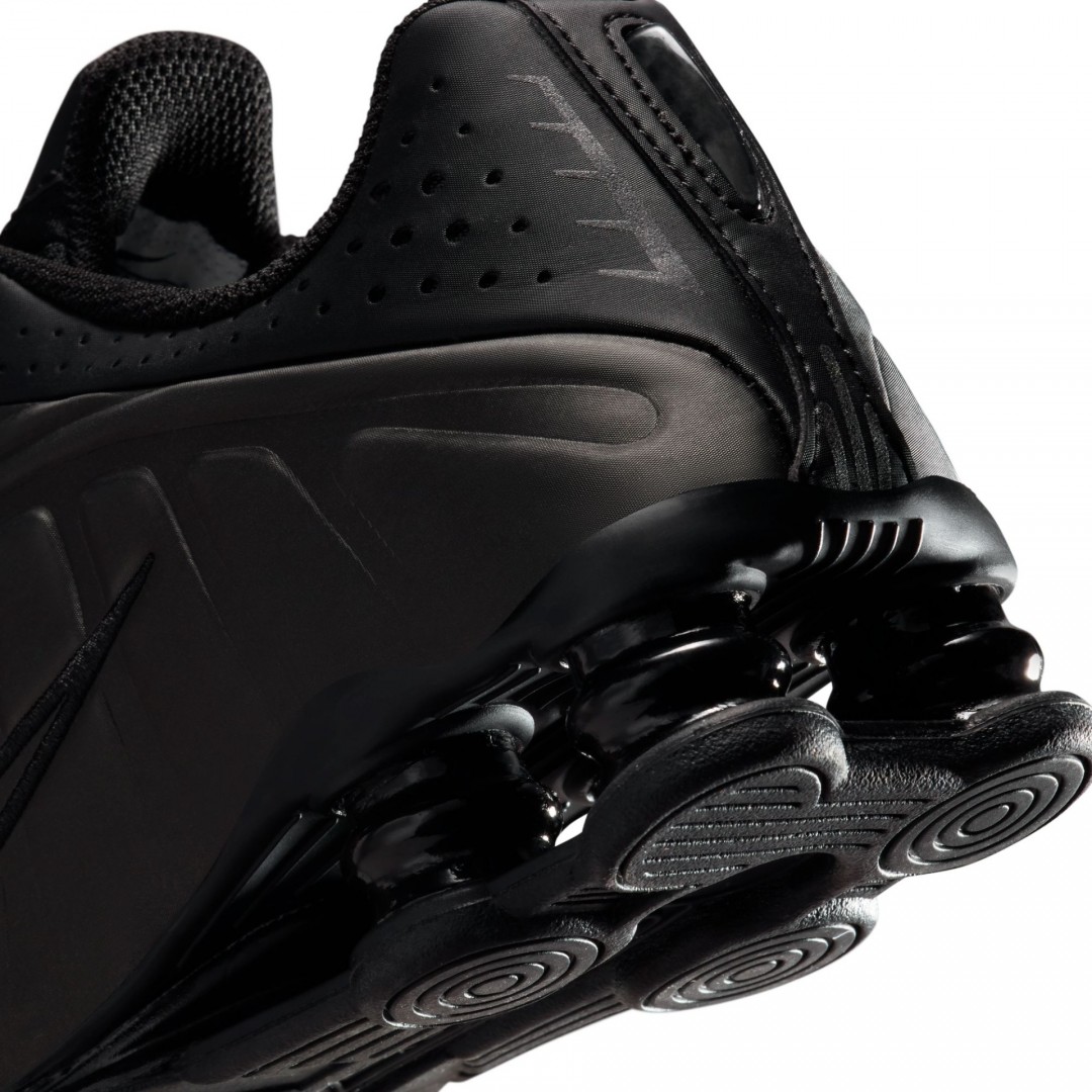 NIKE SHOX R4 CW2626-003 Μαύρο