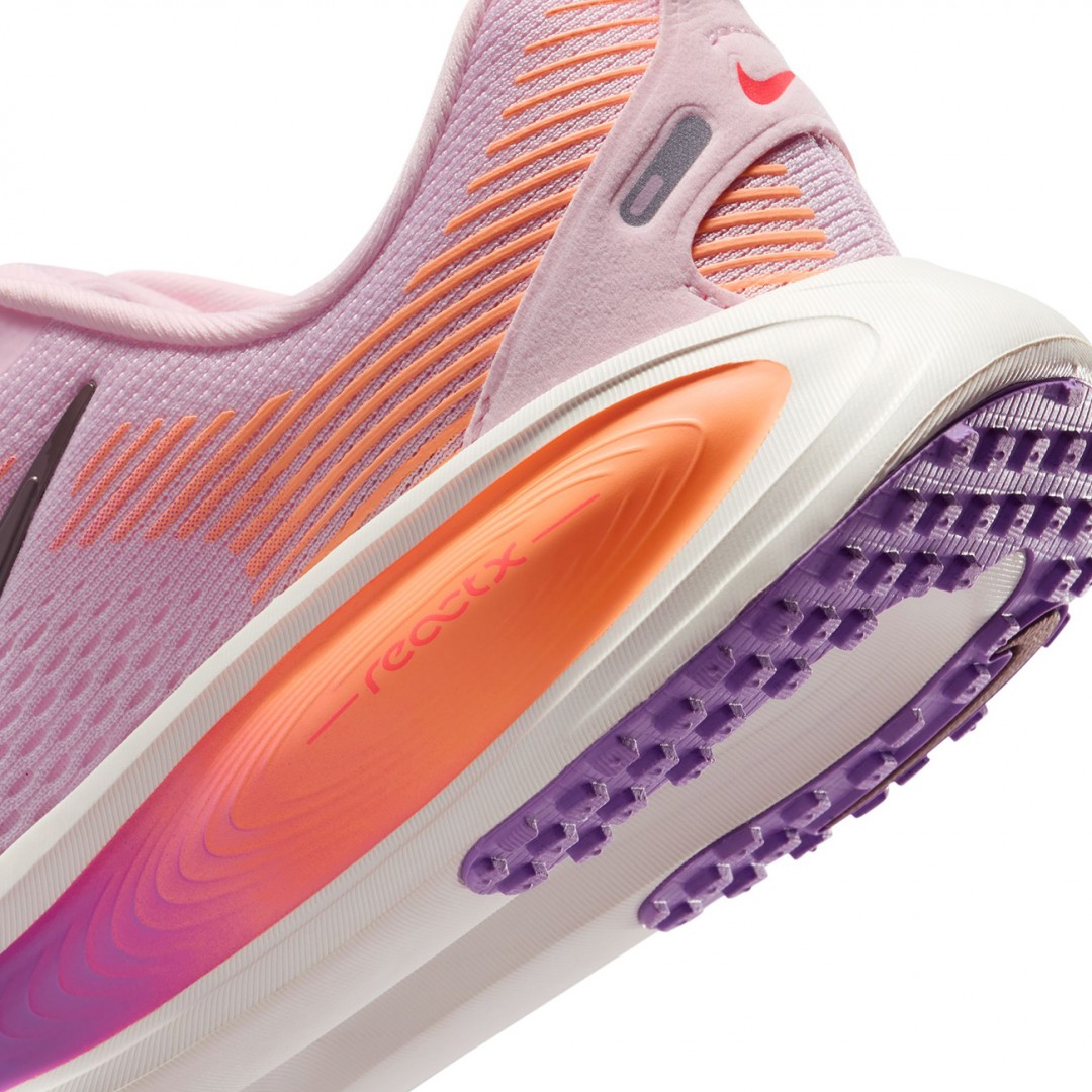 NIKE VOMERO 18 HQ2157-603 Ροζ