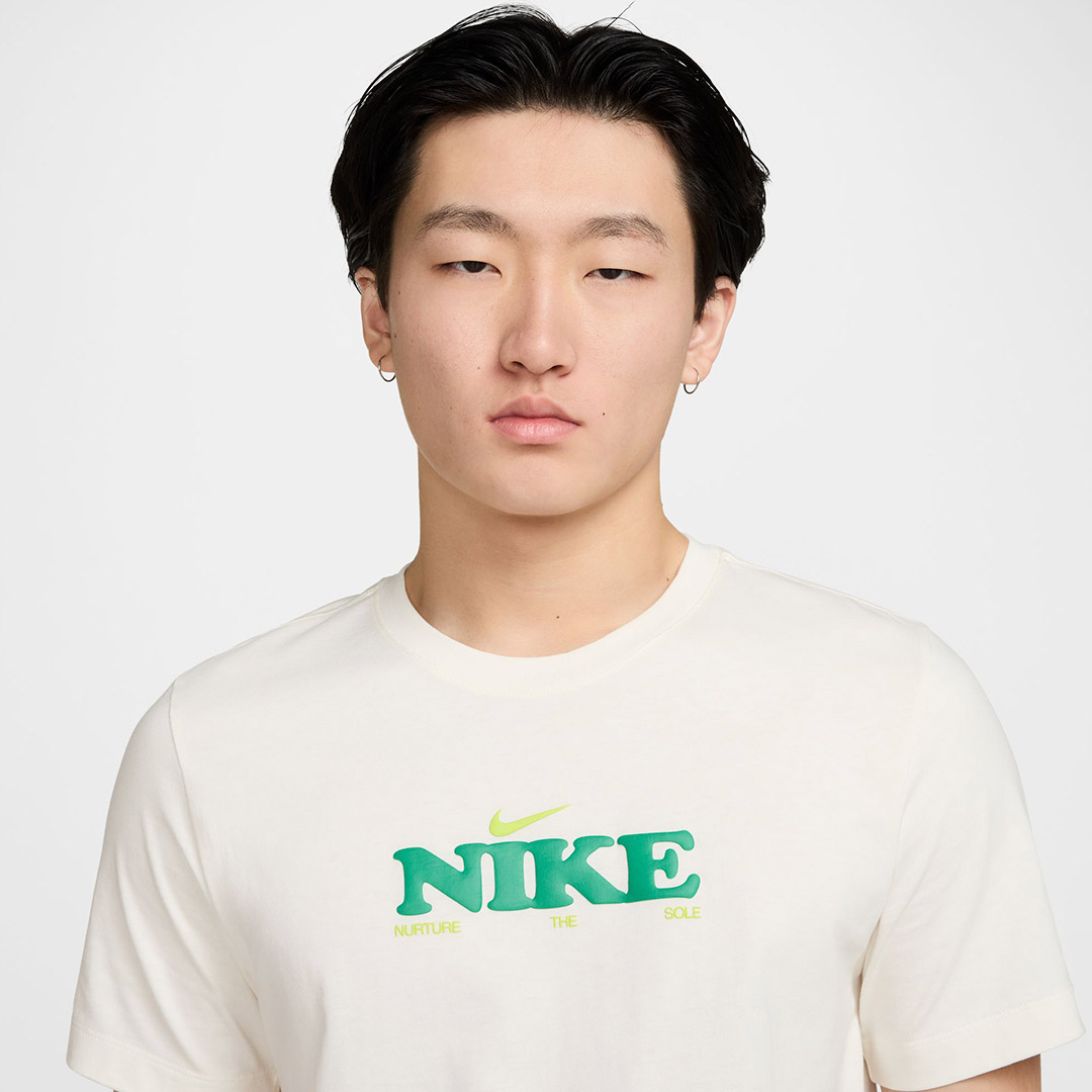 NIKE U NSW TEE OC BLOOMING HJ0618-133 Εκρού