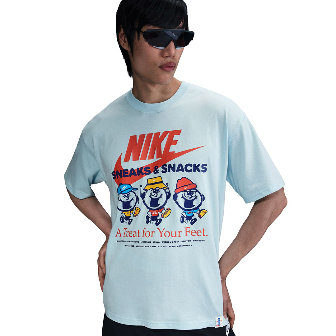 NIKE U NSW TEE M90 OC SOLE FOOD HJ0754-474 Siel