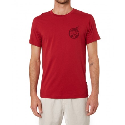 DEUS IRREVERENCE TEE DMP2211533C-JRE Red