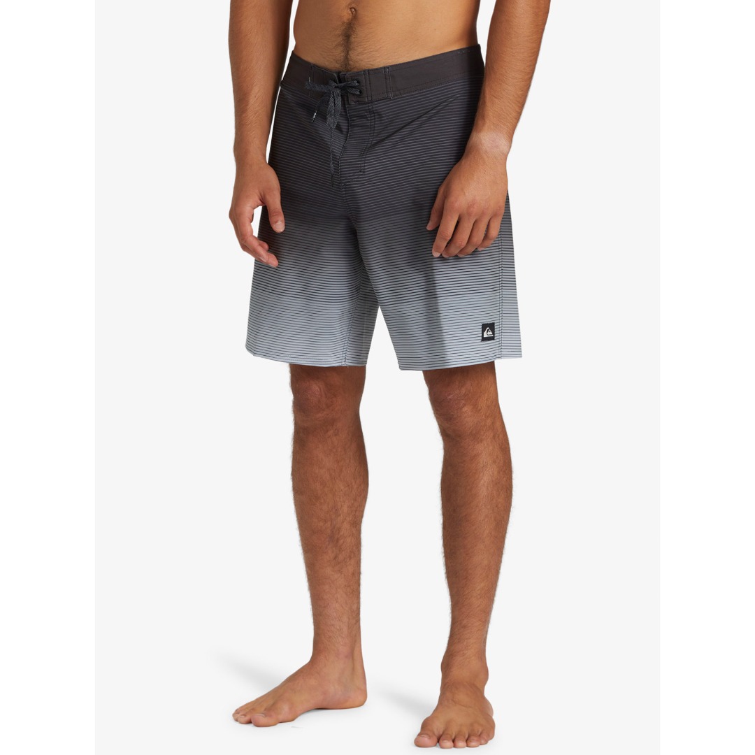 QUIKSILVER SURFSILK MASSIVE 18 AQYBS03651-KVJ6 Μαύρο