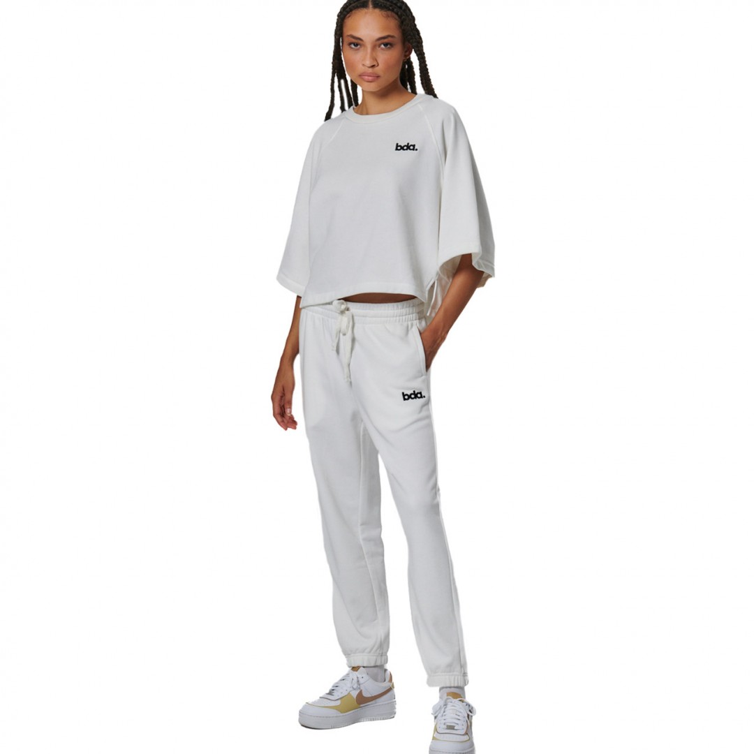 BODY ACTION 021536-01-05A White
