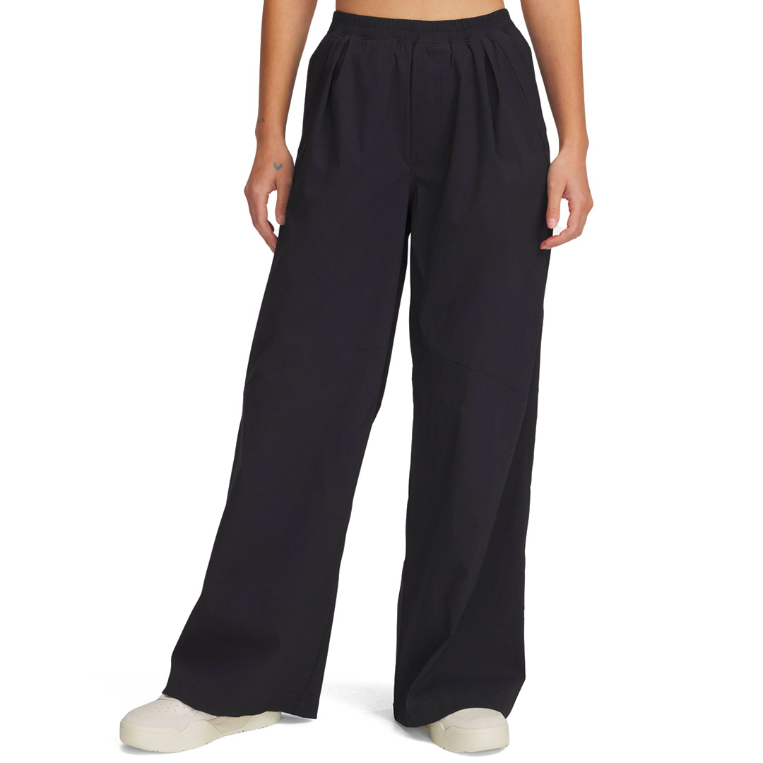 UNDER ARMOUR UNSTOPPABLE WVN PARACHUTE 6000276-001 Μαύρο