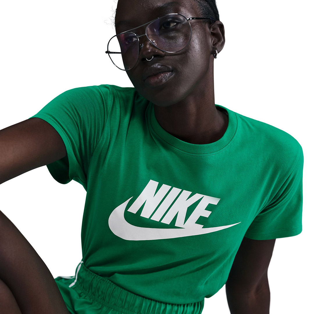 NIKE W NSW TEE ESSNTL ICN FTRA DX7906-326 Πράσινο